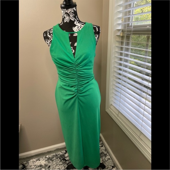 Premier Armour Green Dress - Picture 4 of 5